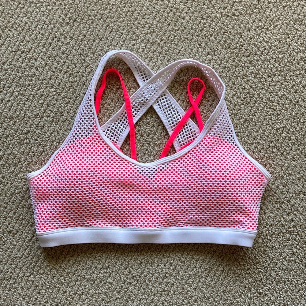 NEW Fabletics Mesh Cross Back Neon Pink White Sports Bra Faye Size Medium NWOT